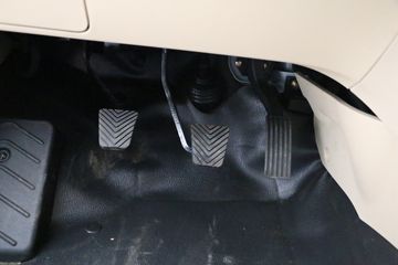 �������ͳ� ���M70 2017�� ������ 116���� 1.5Lƽ�����������ͼƬ