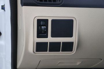 �������ͳ� ���M70 2017�� ������ 116���� 1.5Lƽ�����������ͼƬ