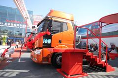 解放 J6P重卡 420马力 4X2牵引车(高端)
