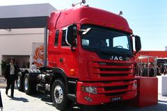 江淮 格尔发K3重卡 336马力 6X4牵引车(HFC4250K3R1F)