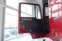 陕汽 德龙F3000重卡 375马力 6X4 牵引车(轻量化)(SX4255NT324)