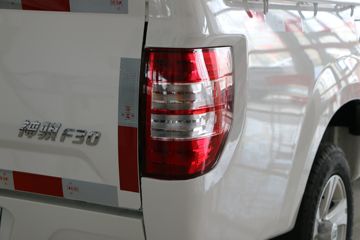 �������� ����F30 2016�� ���ʰ� 1.5L���� 112���� ����˫��Ƥ��ͼƬ