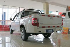 长安凯程 神骐F30 2016款 舒适版 1.5L汽油 112马力 短轴双排皮卡