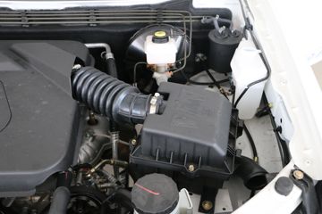 �������� ����F30 2016�� ���ʰ� 1.5L���� 112���� ����˫��Ƥ��ͼƬ