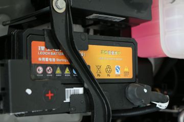 �������� ����F30 2016�� ���ʰ� 1.5L���� 112���� ����˫��Ƥ��ͼƬ