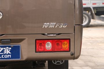 �������� ����F30 2016�� ���ʰ� 1.5L���� 112���� �����˫��Ƥ��ͼƬ