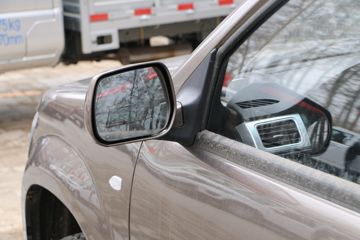 �������� ����F30 2016�� ���ʰ� 1.5L���� 112���� �����˫��Ƥ��ͼƬ