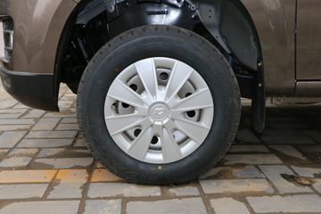 �������� ����F30 2016�� ���ʰ� 1.5L���� 112���� �����˫��Ƥ��ͼƬ