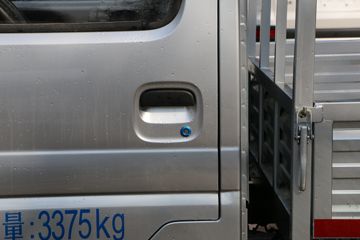 �������� ����T20 ��׼�� 1.5L 112���� ���� 3.3�׵�������΢��(SC1035DCGB5)ͼƬ