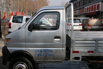 �������� ����T20 ��׼�� 1.5L 112���� ���� 3.3�׵�������΢��(SC1035DCGB5)ͼƬ