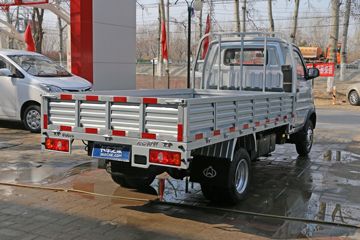 �������� ����T20 ��׼�� 1.5L 112���� ���� 3.3�׵�������΢��(SC1035DCGB5)ͼƬ