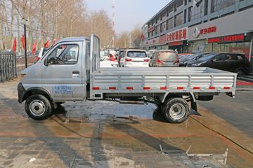 �������� ����T20 ��׼�� 1.5L 112���� ���� 3.3�׵�������΢��(SC1035DCGB5)ͼƬ