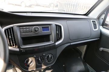 �������� ����T20 ��׼�� 1.5L 112���� ���� 3.3�׵�������΢��(SC1035DCGB5)ͼƬ