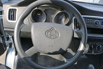 �������� ����T20 ��׼�� 1.5L 112���� ���� 3.3�׵�������΢��(SC1035DCGB5)ͼƬ