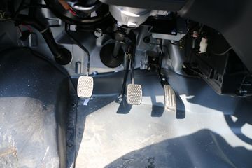 �������� ����T20 ��׼�� 1.5L 112���� ���� 3.3�׵�������΢��(SC1035DCGB5)ͼƬ