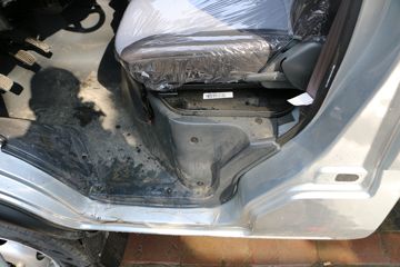 �������� ����T20 ��׼�� 1.5L 112���� ���� 3.3�׵�������΢��(SC1035DCGB5)ͼƬ