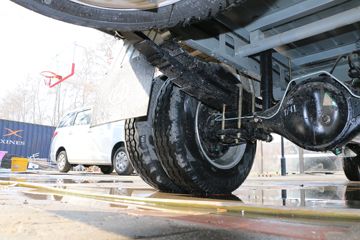 �������� ����T20 ��׼�� 1.5L 112���� ���� 3.3�׵�������΢��(SC1035DCGB5)ͼƬ