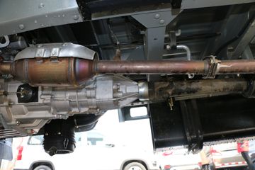 �������� ����T20 ��׼�� 1.5L 112���� ���� 3.3�׵�������΢��(SC1035DCGB5)ͼƬ