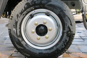 �������� ����T20 ��׼�� 1.5L 112���� ���� 3.3�׵�������΢��(SC1035DCGB5)ͼƬ