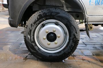 �������� ����T20 ��׼�� 1.5L 112���� ���� 3.3�׵�������΢��(SC1035DCGB5)ͼƬ