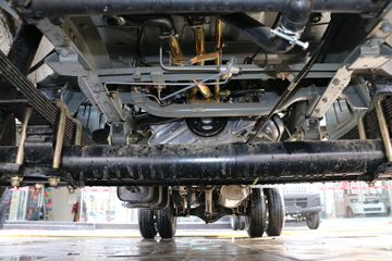 �������� ����T20 ��׼�� 1.5L 112���� ���� 3.3�׵�������΢��(SC1035DCGB5)ͼƬ