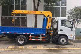 跃进底盘&nbsp;随车吊外观图片