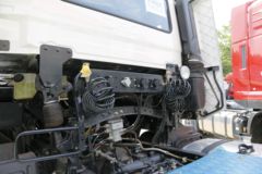 东风商用车 天龙重卡 340马力 4X2牵引车(DFH4180A)