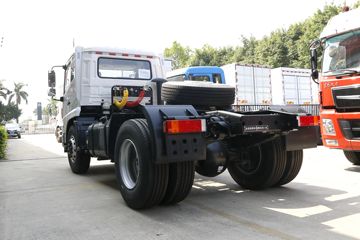 �������ó� ����п� 245���� 4X2�ۿ�ǣ����(�ٱ�3.909)(DFH4180B)ͼƬ