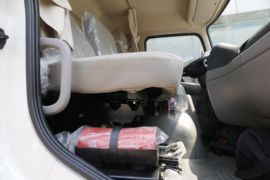 东风天锦&nbsp;牵引车驾驶室                                               图片