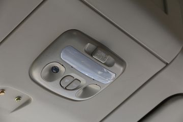 �������ó� ����п� 245���� 4X2�ۿ�ǣ����(�ٱ�3.909)(DFH4180B)ͼƬ