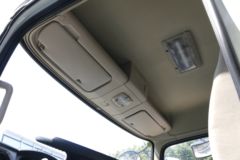 东风商用车 天锦中卡 245马力 4X2港口牵引车(速比3.909)(DFH4180B)