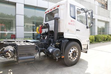 �������ó� ����п� 245���� 4X2�ۿ�ǣ����(�ٱ�3.909)(DFH4180B)ͼƬ