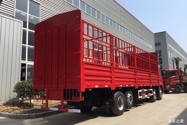 三环昊龙过限高、限宽的仓栅式仓栏前四后六车型