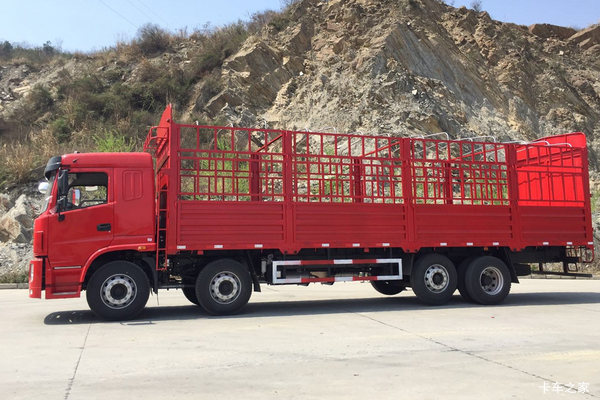 三环昊龙过限高、限宽的仓栅式仓栏前四后六车型