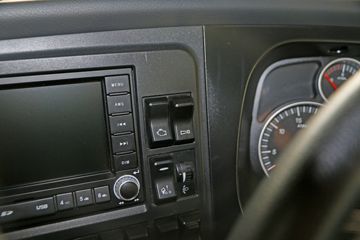 �й����� HOWO T7H�ؿ� 440���� 10X4 �ػ�������(������)ͼƬ