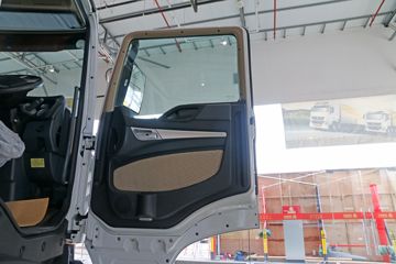 �й����� HOWO T7H�ؿ� 440���� 10X4 �ػ�������(������)ͼƬ