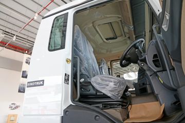 �й����� HOWO T7H�ؿ� 440���� 10X4 �ػ�������(������)ͼƬ