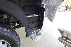 中国重汽 HOWO T7H重卡 440马力 10X4 载货车底盘(后提升)