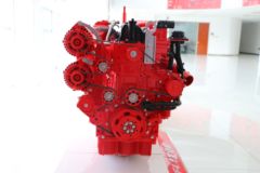 福田康明斯ISF4.5 210马力 4.5L 国六 柴油发动机
