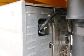 HOWO T5G&nbsp;清洗车底盘图片