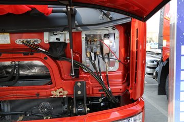 һ����� J6L�п� �ʻݰ� 220���� 4X2 6.75�������ػ�������(CA1180P62K1L4E5)ͼƬ