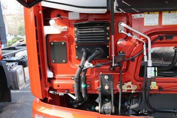 һ����� J6L�п� �ʻݰ� 220���� 4X2 6.75�������ػ�������(CA1180P62K1L4E5)ͼƬ