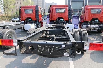 һ����� J6L�п� �ʻݰ� 220���� 4X2 6.75�������ػ�������(CA1180P62K1L4E5)ͼƬ