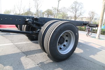 һ����� J6L�п� �ʻݰ� 220���� 4X2 6.75�������ػ�������(CA1180P62K1L4E5)ͼƬ