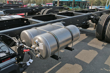 һ����� J6L�п� �ʻݰ� 220���� 4X2 6.75�������ػ�������(CA1180P62K1L4E5)ͼƬ