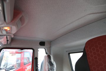 һ����� J6L�п� �ʻ۰� 180���� 4X2 6.75�������ػ���ͼƬ