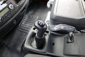 һ����� J6L�п� �ʻ۰� 180���� 4X2 6.75�������ػ���ͼƬ