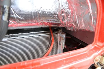 һ����� J6L�п� �ʻ۰� 180���� 4X2 6.75�������ػ���ͼƬ