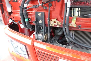 һ����� J6L�п� �ʻ۰� 180���� 4X2 6.75�������ػ���ͼƬ