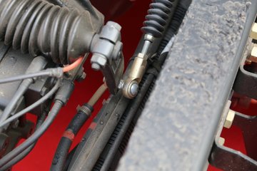 һ����� J6L�п� �ʻ۰� 180���� 4X2 6.75�������ػ���ͼƬ